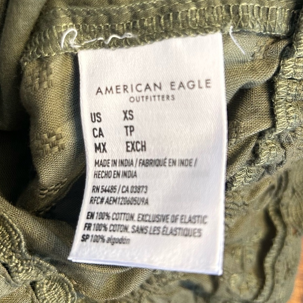 American Eagle Women’s Green Crochet Trim Embroidered Sleeveless Top, Size XS - Picture 7 of 8